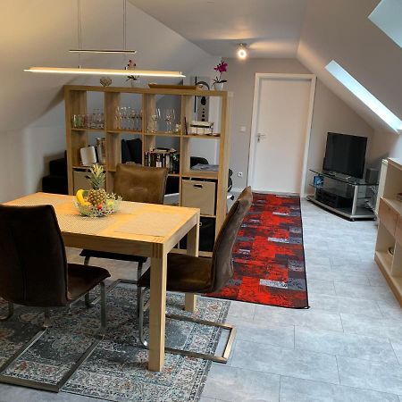Ferienwohnung Sunny - Moderne Ferienwohnung Im Gruenen In Saarbruecken-West Dış mekan fotoğraf