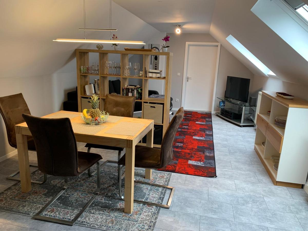 Ferienwohnung Sunny - Moderne Ferienwohnung Im Gruenen In Saarbruecken-West Dış mekan fotoğraf