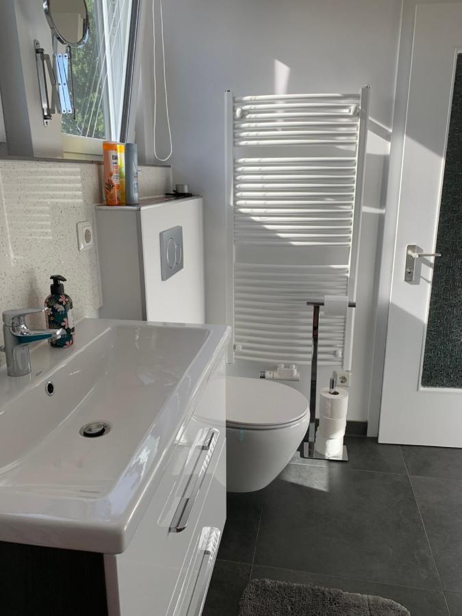 Ferienwohnung Sunny - Moderne Ferienwohnung Im Gruenen In Saarbruecken-West Dış mekan fotoğraf